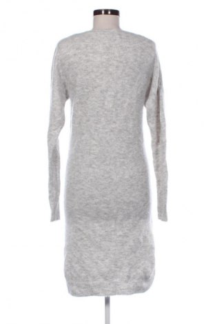 Sukienka Vero Moda, Rozmiar M, Kolor Szary, Cena 53,99 zł