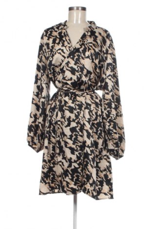 Šaty  Vero Moda, Velikost 3XL, Barva Vícebarevné, Cena  939,00 Kč