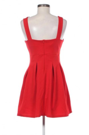 Рокля Wal G, Размер M, Цвят Червен, Цена 142,99 лв.