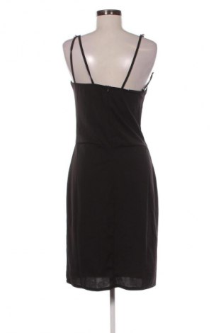 Ruha Wal G, Méret M, Szín Fekete, Ár 27 669 Ft