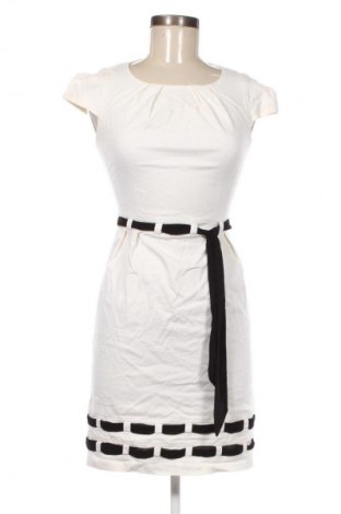 Рокля Xara, Размер M, Цвят Екрю, Цена 39,14 лв.