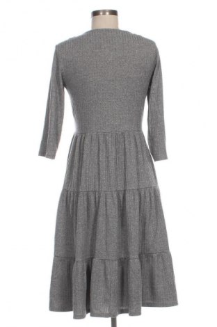 Kleid Yessica, Größe S, Farbe Grau, Preis 9,99 €