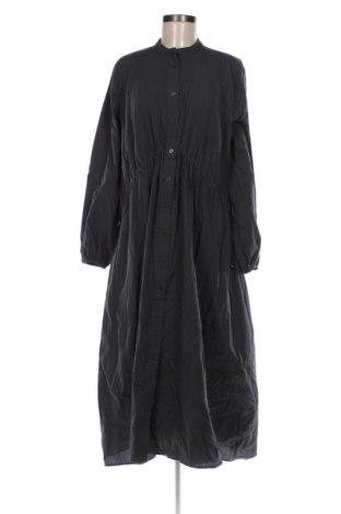 Kleid Zara, Größe L, Farbe Grau, Preis 22,99 €