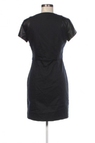 Kleid Zara, Größe M, Farbe Mehrfarbig, Preis € 15,99