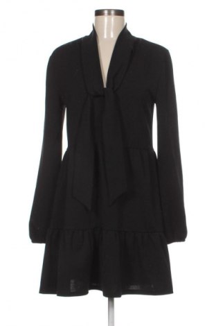 Рокля Zara, Размер M, Цвят Черен, Цена 26,98 лв.
