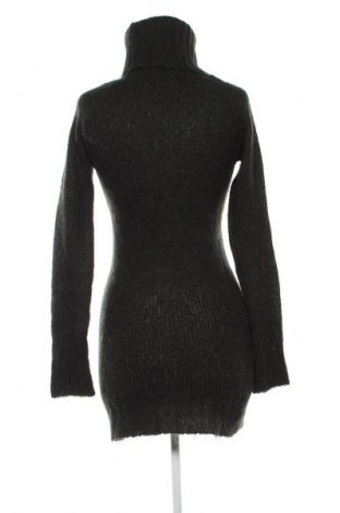 Kleid Zara, Größe M, Farbe Grün, Preis 12,99 €