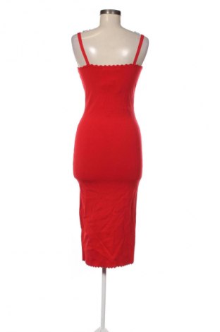 Рокля Zara, Размер M, Цвят Червен, Цена 33,99 лв.