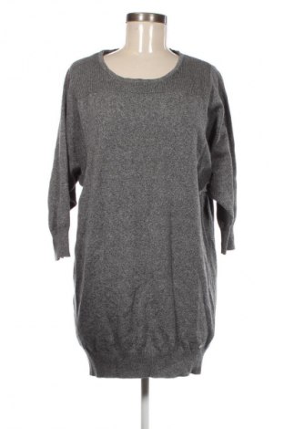 Ruha Zero, Méret M, Szín Szürke, Ár 4 289 Ft