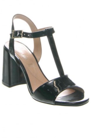 Szandálok Alesya, Méret 37, Szín Fekete, Ár 28 000 Ft