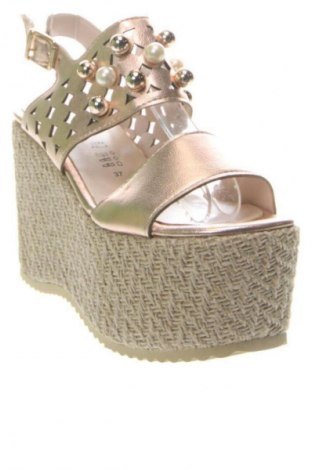 Szandálok Alesya, Méret 37, Szín Arany
, Ár 34 400 Ft