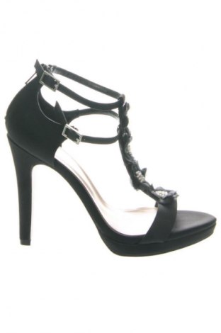 Szandálok Alesya, Méret 37, Szín Fekete, Ár 34 400 Ft
