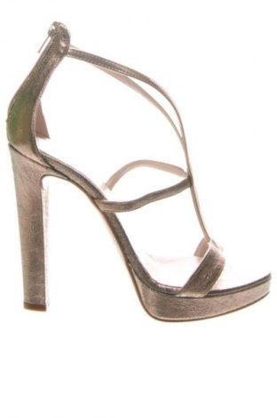 Szandálok Alesya, Méret 38, Szín Arany
, Ár 36 719 Ft