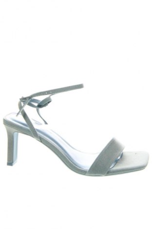 Sandále Bershka, Veľkosť 41, Farba Modrá, Cena  26,95 €