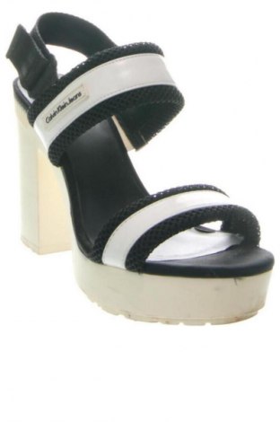 Sandalen Calvin Klein Jeans, Größe 39, Farbe Mehrfarbig, Preis 34,99 €