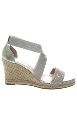 Szandálok Obsel, Méret 37, Szín Ezüstös, Ár 12 400 Ft