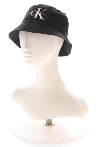 Čiapka  Calvin Klein Jeans, Farba Čierna, Cena  29,95 €