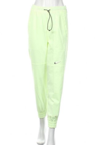 Дамско спортно долнище Nike, Размер S, Цвят Зелен, Полиестер, Цена 89,25 лв.