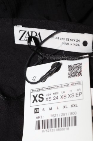 Рокля Zara, Размер XS, Цвят Черен, Полиестер, Цена 51,75 лв.