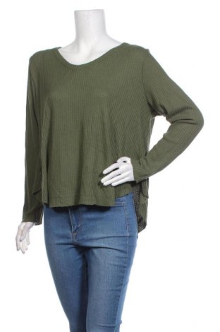 Γυναικεία μπλούζα Xhilaration, Μέγεθος XL, Χρώμα Πράσινο, Τιμή 3,90 €
