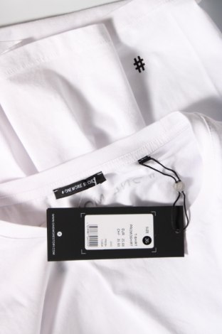 Γυναικείο t-shirt One More Story, Μέγεθος S, Χρώμα Λευκό, Βαμβάκι, Τιμή 15,20 €