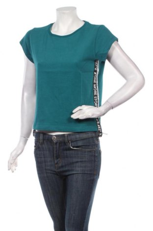 Γυναικείο t-shirt One More Story, Μέγεθος S, Χρώμα Πράσινο, Βαμβάκι, Τιμή 14,44 €
