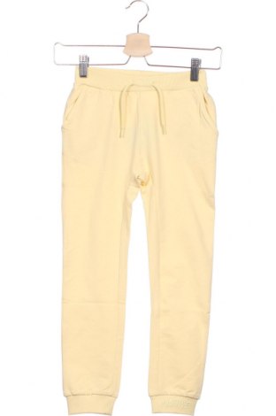 Pantaloni de trening, pentru copii Name It, Mărime 6-7y/ 122-128 cm, Culoare Galben, 95% bumbac, 5% elastan, Preț 57,73 Lei
