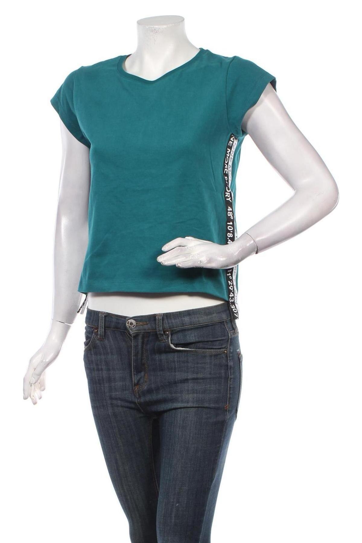 Γυναικείο t-shirt One More Story, Μέγεθος XS, Χρώμα Πράσινο, Βαμβάκι, Τιμή 15,20 €