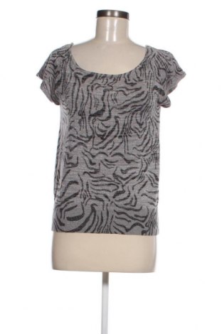 Γυναικεία μπλούζα Charlotte Russe, Μέγεθος L, Χρώμα Πολύχρωμο, Τιμή 3,01 €