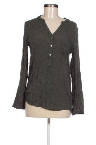 Damen Shirt Colloseum, Größe M, Farbe Grün, Preis 9,25 €