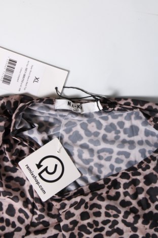 Дамска блуза NA-KD, Размер XL, Цвят Многоцветен, Цена 72,00 лв.