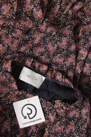 Γυναικεία μπλούζα Neo Noir, Μέγεθος XS, Χρώμα Πολύχρωμο, Τιμή 2,08 €