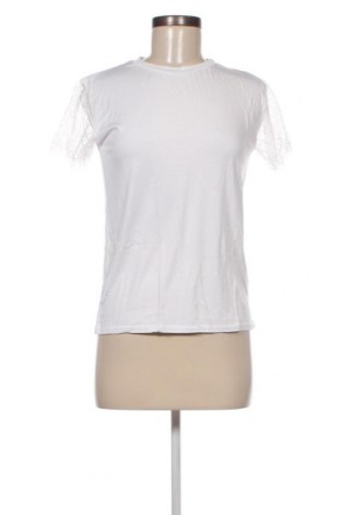 Дамска блуза Pretty Little Thing, Размер S, Цвят Бял, Цена 31,00 лв.