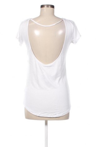 Дамска блуза Trueprodigy, Размер M, Цвят Бял, Цена 22,50 лв.