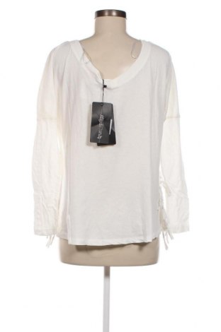 Дамска блуза Trueprodigy, Размер M, Цвят Бял, Цена 18,00 лв.