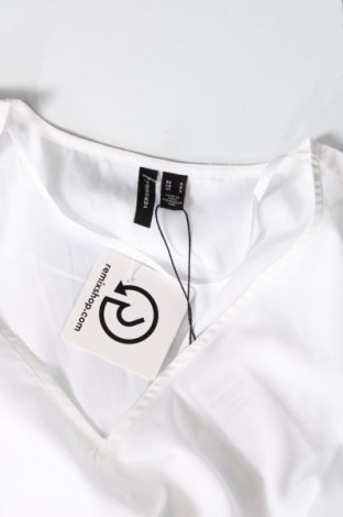 Γυναικεία μπλούζα Vero Moda, Μέγεθος S, Χρώμα Λευκό, Τιμή 3,51 €