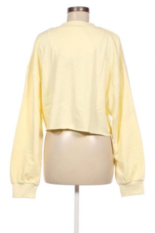 Γυναικεία μπλούζα Weekday, Μέγεθος L, Χρώμα Κίτρινο, Τιμή 4,12 €