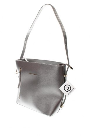 Дамска чанта Laura Ashley, Цвят Сребрист, Цена 21,75 лв.