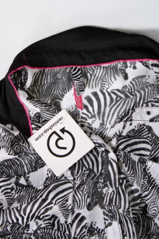 Γυναικείο πουκάμισο Bershka, Μέγεθος XS, Χρώμα Πολύχρωμο, Τιμή 12,83 €