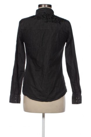 Γυναικείο πουκάμισο Sinsay, Μέγεθος S, Χρώμα Γκρί, Τιμή 1,86 €