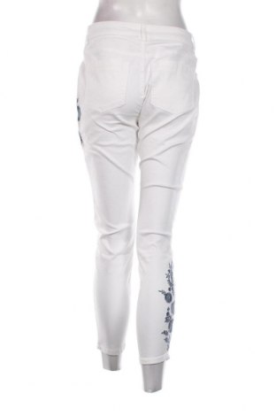 Damen Jeans Buffalo, Größe L, Farbe Weiß, Preis 10,76 €