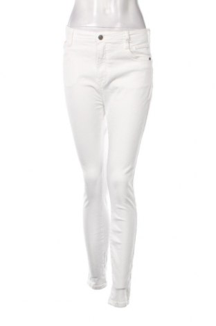 Γυναικείο Τζίν Deeluxe, Μέγεθος M, Χρώμα Λευκό, Τιμή 9,87 €