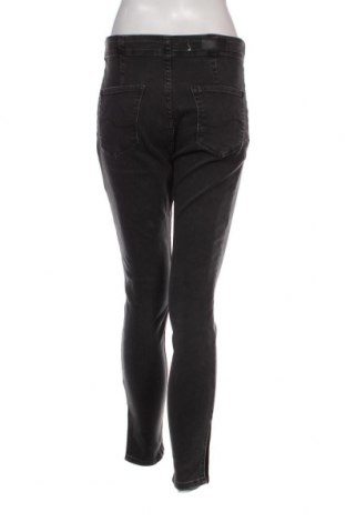 Damen Jeans Q/S by S.Oliver, Größe M, Farbe Grau, Preis € 3,23