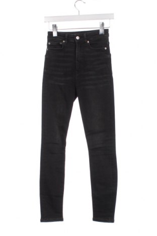 Blugi de femei Zara, Mărime XS, Culoare Negru, Preț 38,25 Lei