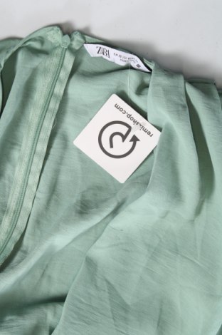 Дамски гащеризон Zara, Размер XS, Цвят Зелен, Цена 24,00 лв.
