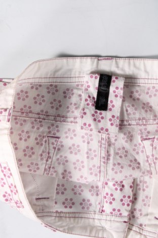 Дамски къс панталон, Размер M, Цвят Многоцветен, Цена 12,09 лв.