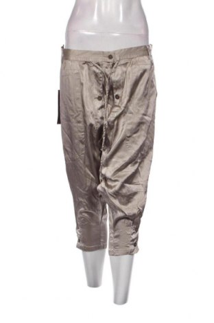 Pantaloni scurți de femei, Mărime M, Culoare Maro, Preț 30,59 Lei