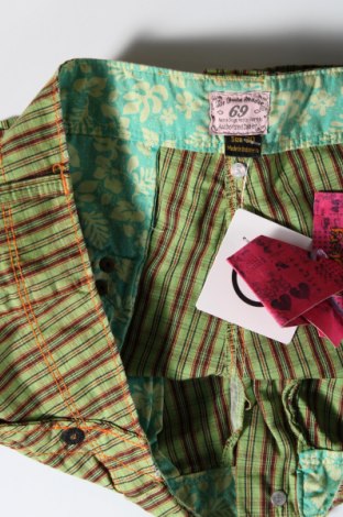 Γυναικείο κοντό παντελόνι, Μέγεθος L, Χρώμα Πράσινο, Τιμή 9,91 €