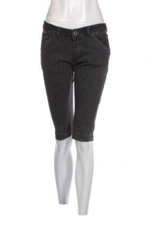 Γυναικείο κοντό παντελόνι, Μέγεθος M, Χρώμα Μαύρο, Τιμή 9,75 €