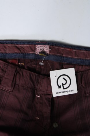 Γυναικείο κοντό παντελόνι, Μέγεθος XL, Χρώμα Κόκκινο, Τιμή 9,75 €