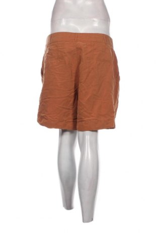 Дамски къс панталон Esprit, Размер L, Цвят Кафяв, Цена 24,00 лв.